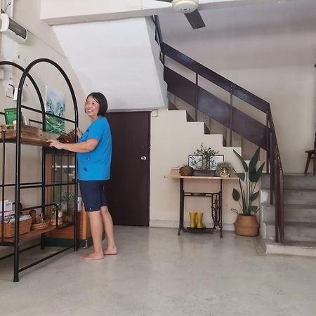 Little Cozy Homestay كوتا بْهارو المظهر الخارجي الصورة